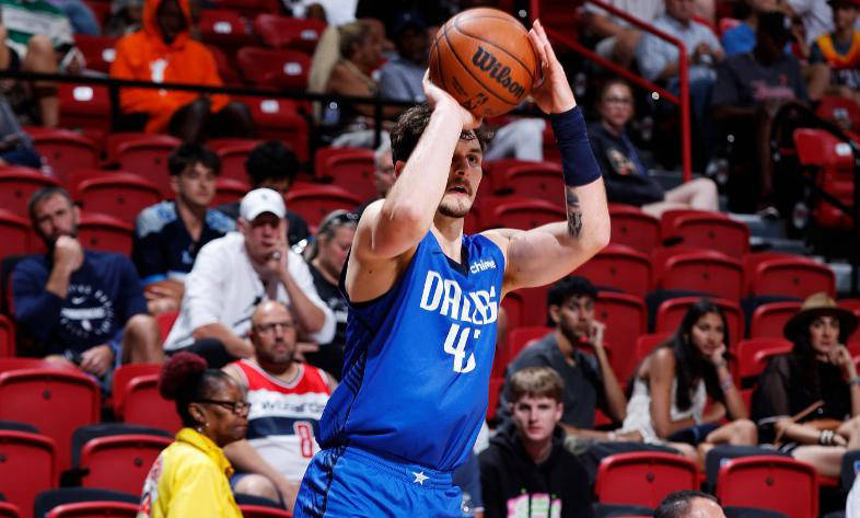 独行侠继续走失,再遭连败困扰 独行侠继续走失,再遭连败困扰