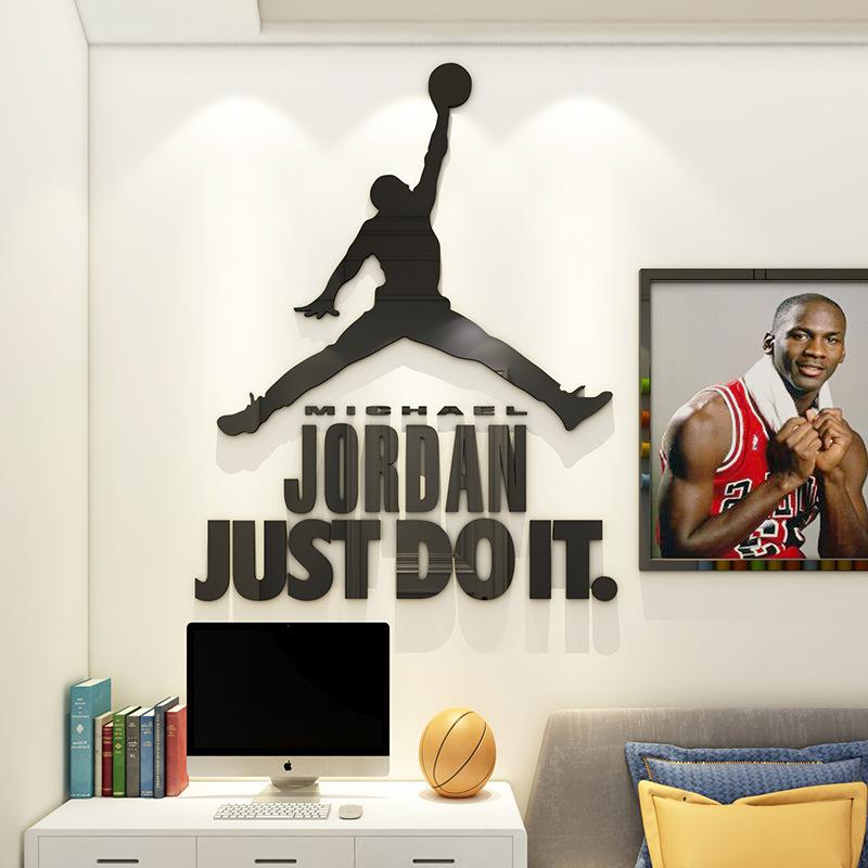 包含乔丹成立篮球培训学校，致力培养下一代球星的词条