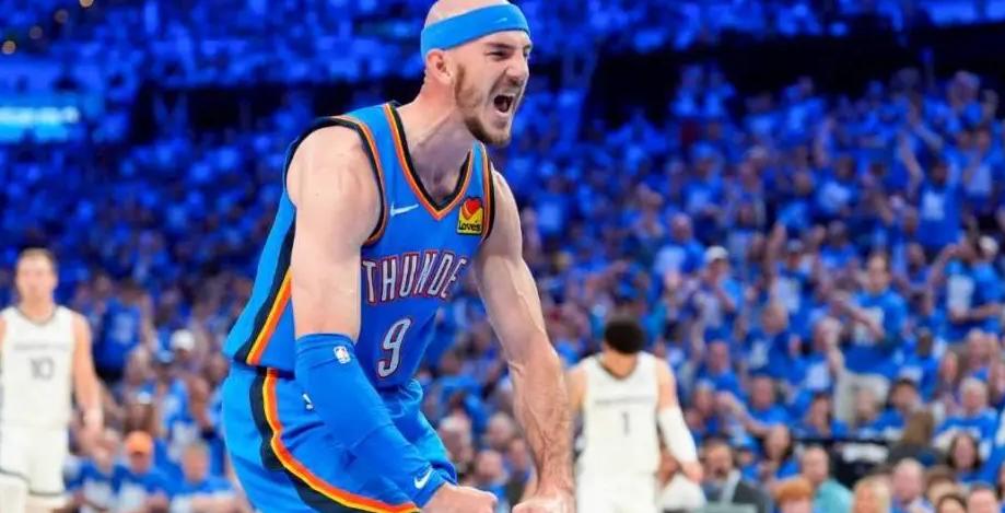 埃瓦尔成功逆袭,逆转比分取得胜利 埃瓦尔成功逆袭,逆转比分取得胜利