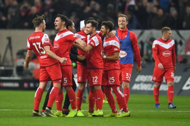 纽伦堡客场大胜前沿，引发球迷热议的简单介绍