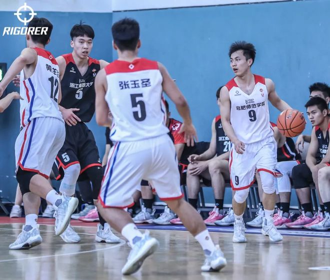 上海男篮痛失比赛，被安徽队完胜
