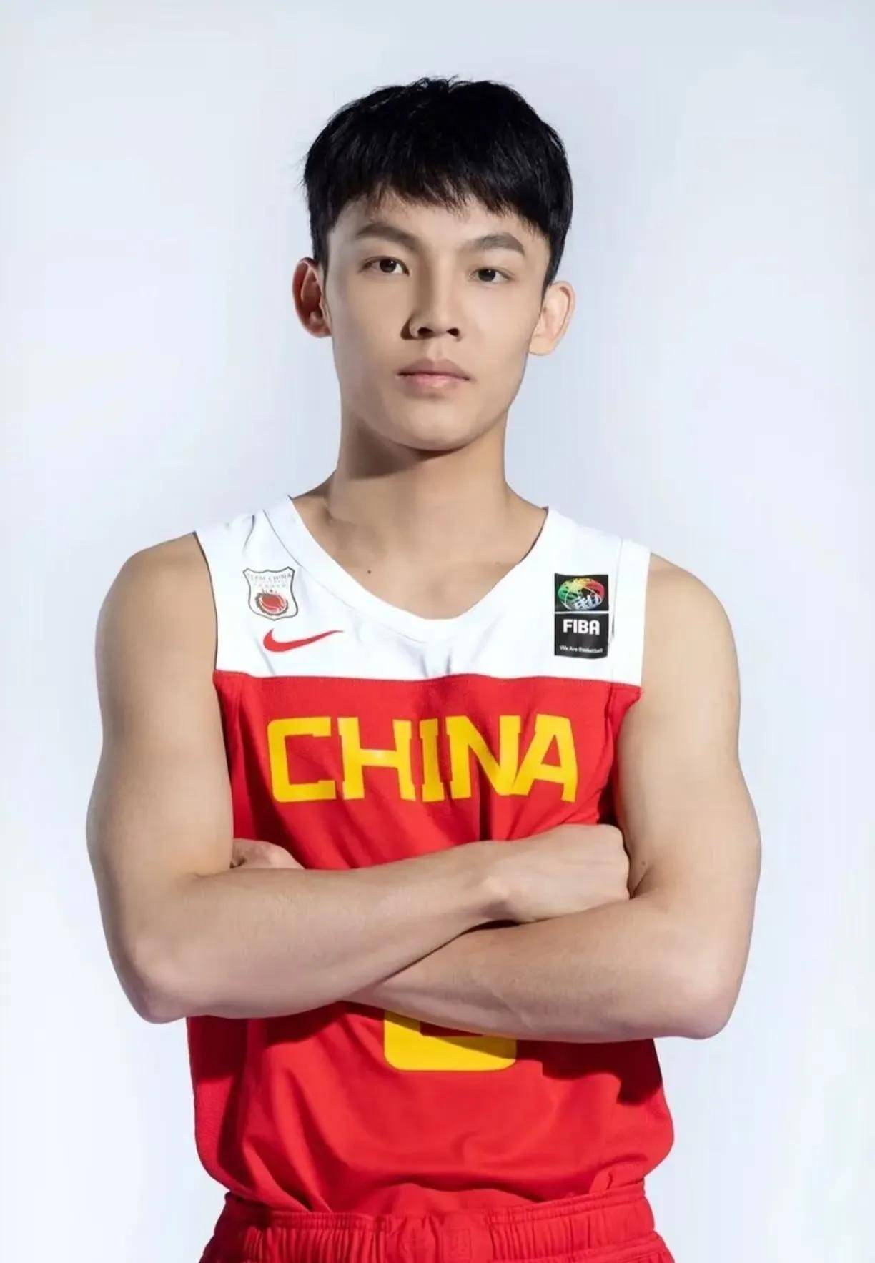 湖北男篮在比赛中表现出色,令人赞叹 湖北男篮在比赛中表现出色,令人赞叹