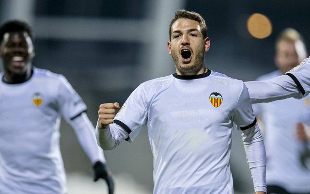 包含瓦伦西亚告捷,前锋连场进球成当之无愧英雄的词条 包含瓦伦西亚告捷,前锋连场进球成当之无愧英雄的词条