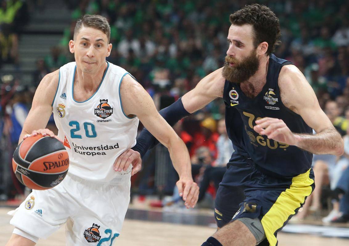 格拉纳达奋力抗争,德甲豪门晋级的简单介绍 格拉纳达奋力抗争,德甲豪门晋级的简单介绍