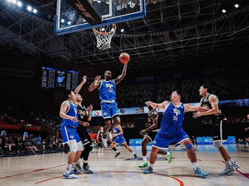 硬汉街球在亚洲赛事中大显身手的简单介绍