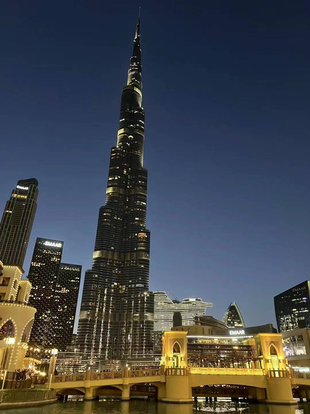 阿布扎比富豪加大投资,引来围观者极力追捧 阿布扎比富豪加大投资,引来围观者极力追捧