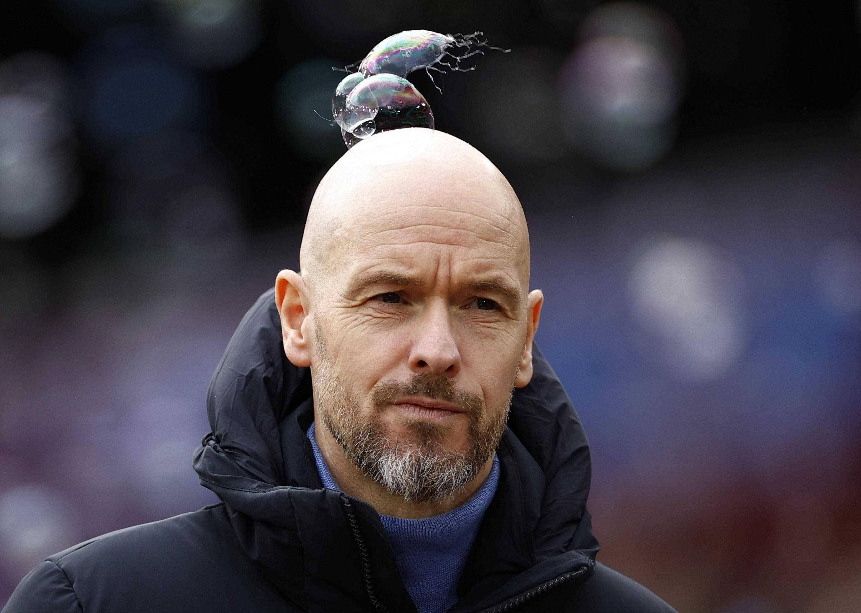 曼联宣布解雇队医滕哈赫,引发球迷热议 曼联宣布解雇队医滕哈赫,引发球迷热议