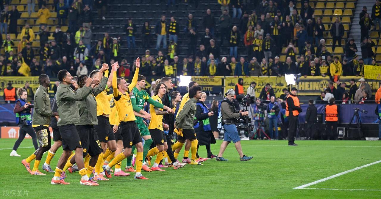 关于多特蒙德主力受伤情况紧急,球队士气未受影响的信息 关于多特蒙德主力受伤情况紧急,球队士气未受影响的信息