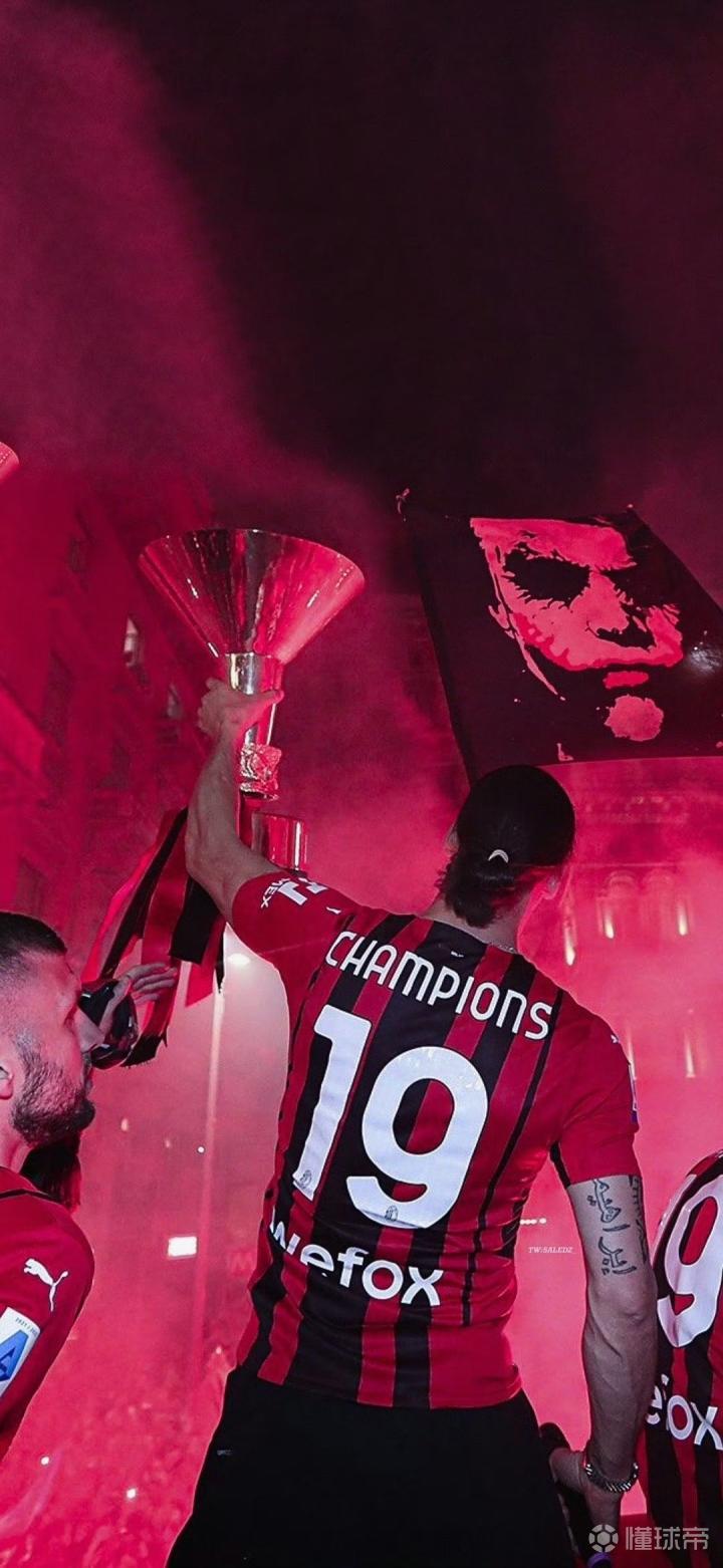 伊布宣布加盟AC米兰,决定复出继续征战欧洲足坛的简单介绍 伊布宣布加盟AC米兰,决定复出继续征战欧洲足坛的简单介绍